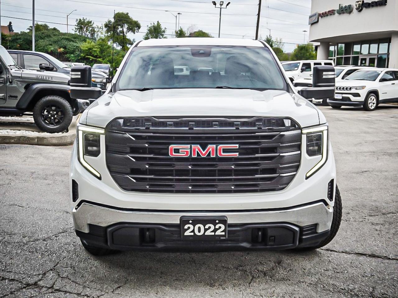 2022 GMC Sierra 1500  Photo2