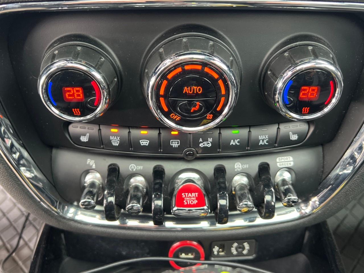 2018 MINI Clubman John Cooper Works ALL4 Photo