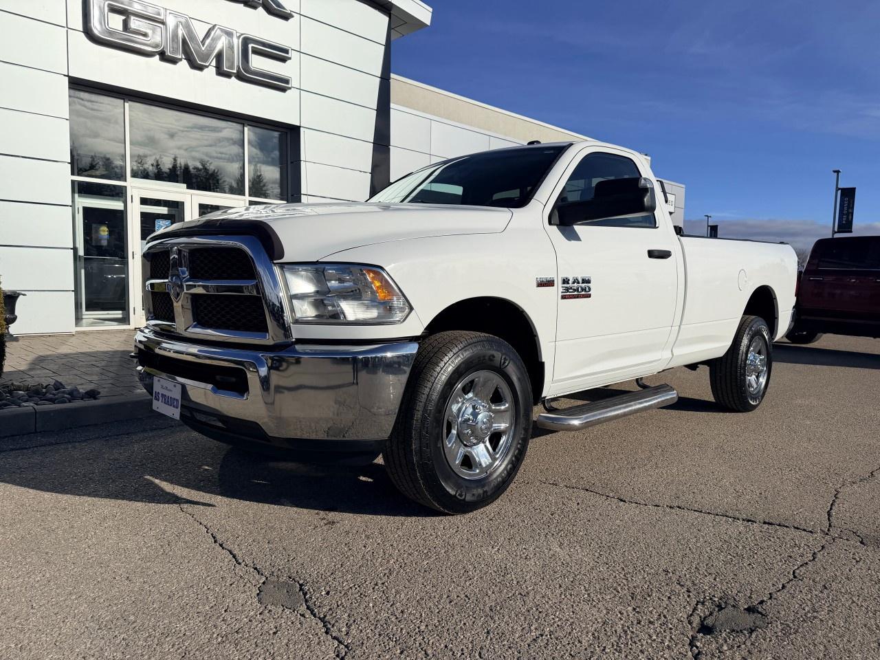 2014 RAM 3500 2WD Regular Cab 8 Ft Box ST Photo0