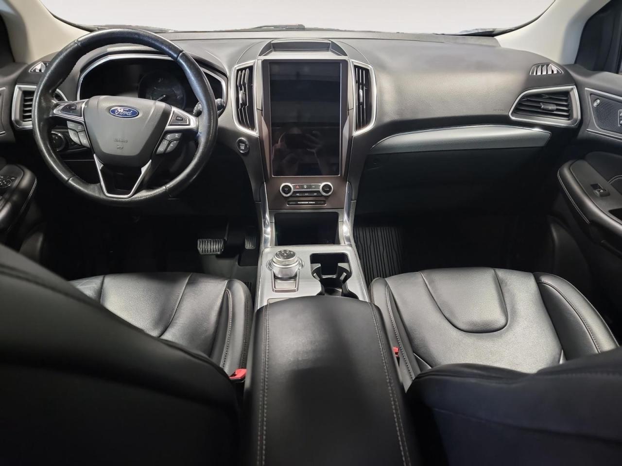 2021 Ford Edge TITANIUM 4DR ALL-WHEEL DRIVE Photo