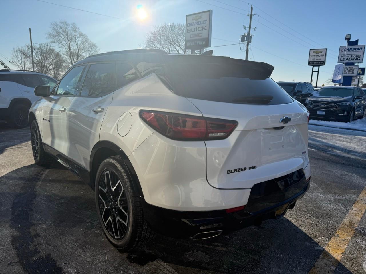 2025 Chevrolet Blazer RS 4dr All-Wheel Drive Photo4