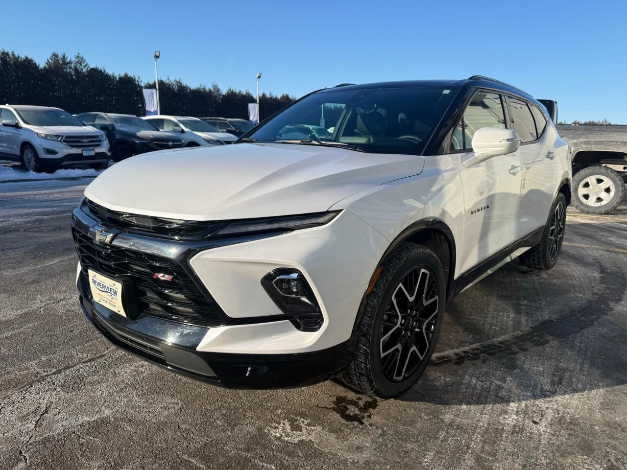 2025 Chevrolet Blazer RS 4dr All-Wheel Drive Photo3