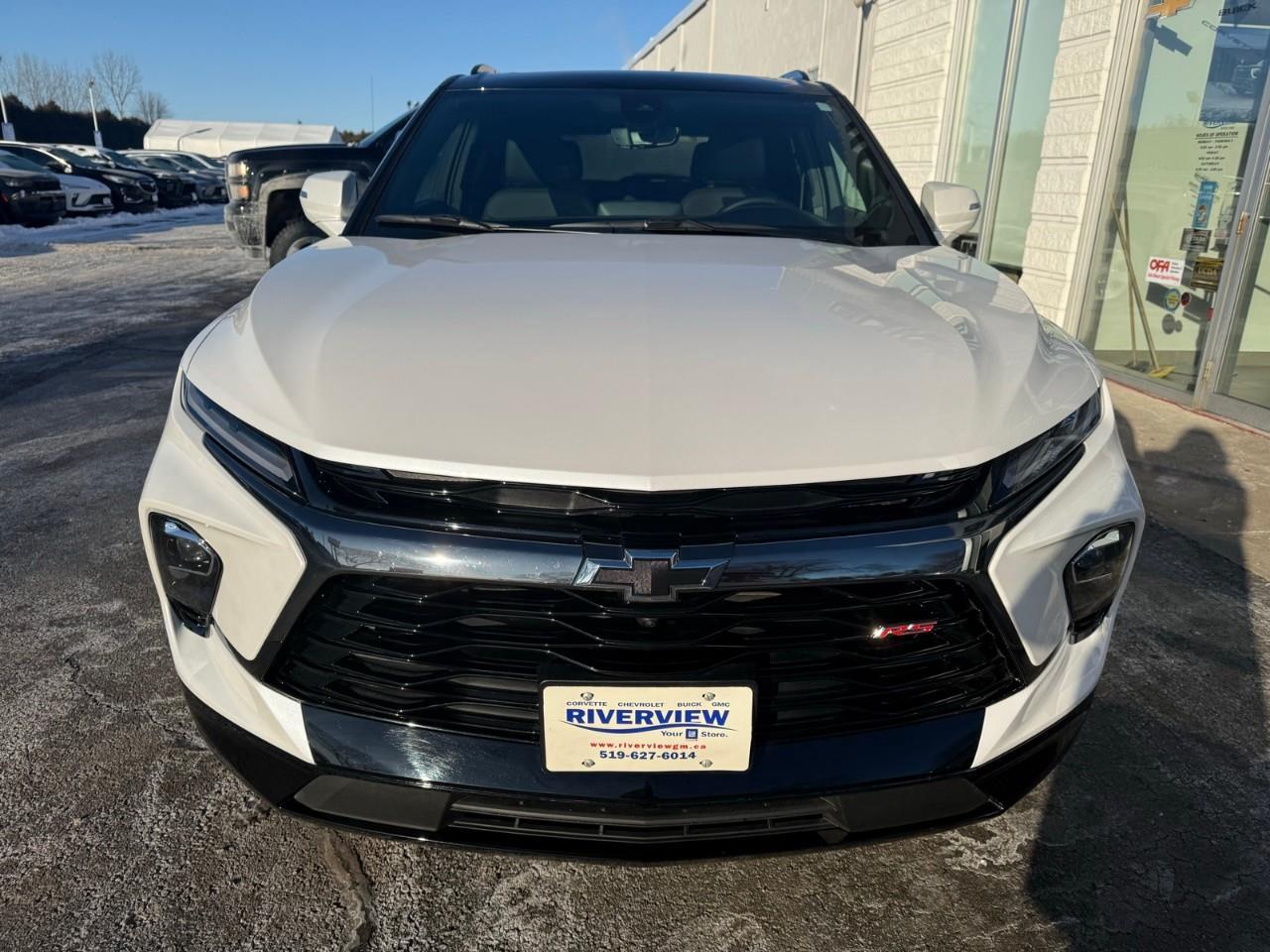 2025 Chevrolet Blazer RS 4dr All-Wheel Drive Photo2