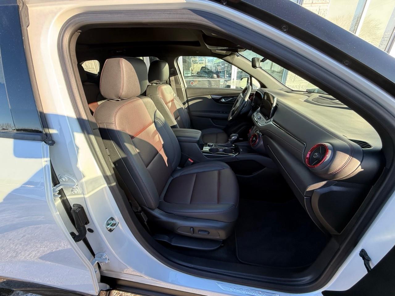 2025 Chevrolet Blazer RS 4dr All-Wheel Drive Photo