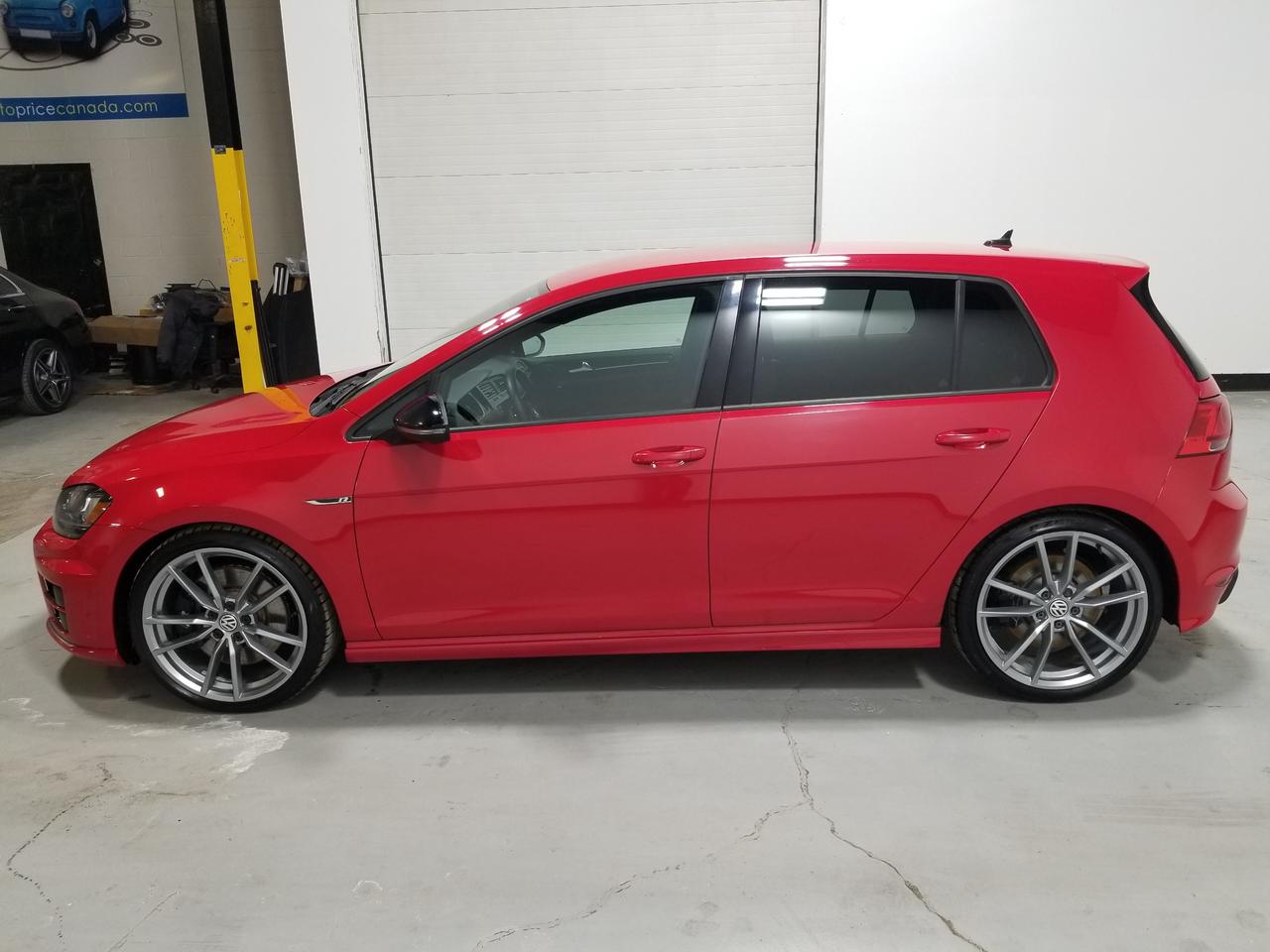 2017 Volkswagen Golf R 2.0 TSI (DSG) 4dr All-Wheel Drive 4MOTION Hatchback Photo3