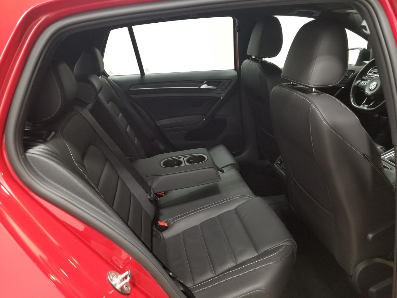 2017 Volkswagen Golf R 2.0 TSI (DSG) 4dr All-Wheel Drive 4MOTION Hatchback Photo