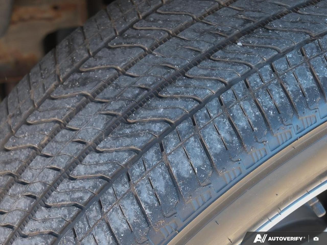 2023 Chevrolet Suburban 4WD 4dr High Country Photo