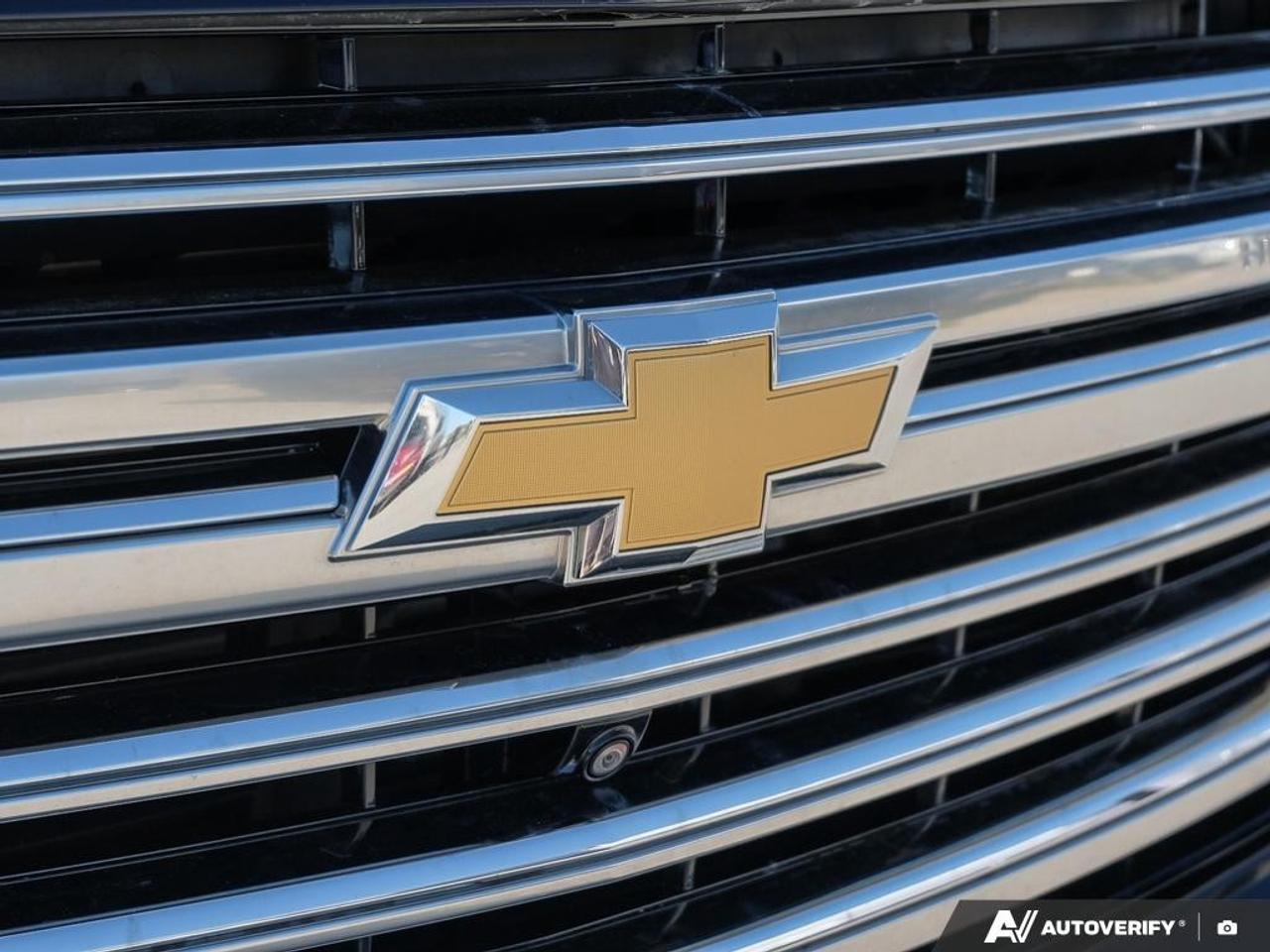 2023 Chevrolet Suburban 4WD 4dr High Country Photo