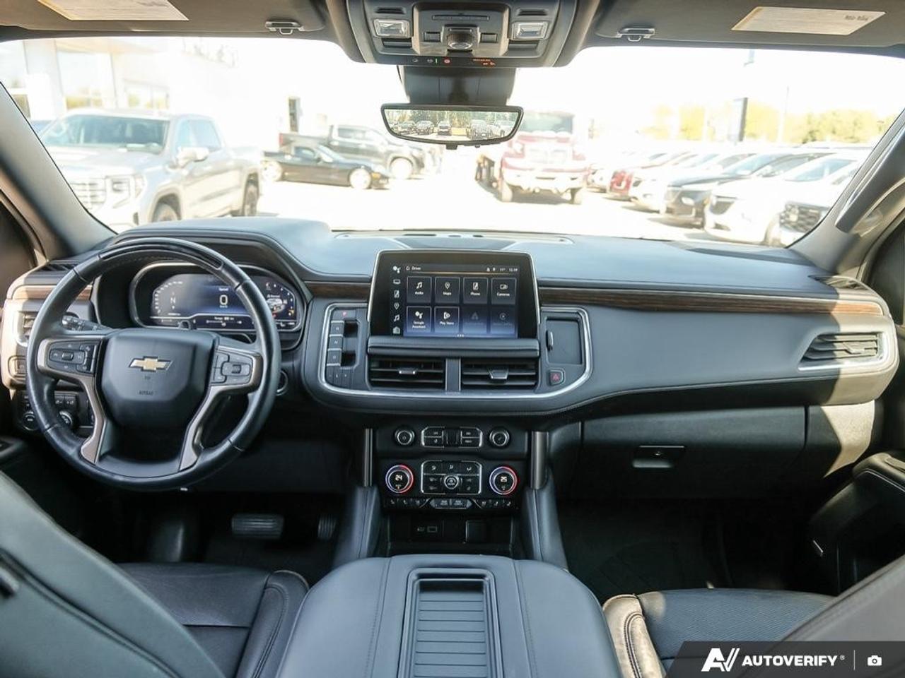 2023 Chevrolet Suburban 4WD 4dr High Country Photo