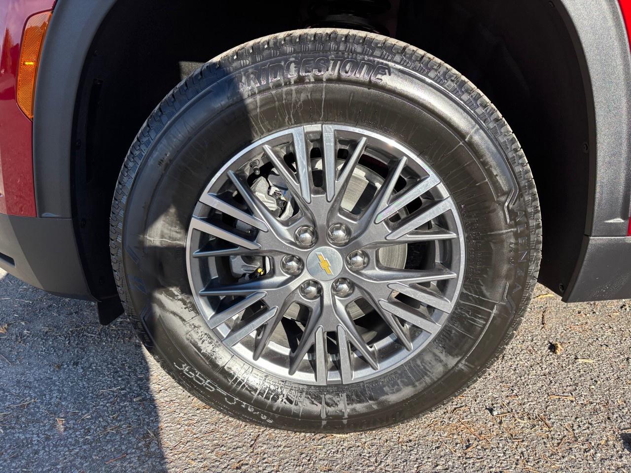 2026 Chevrolet Traverse AWD 4dr LT Photo