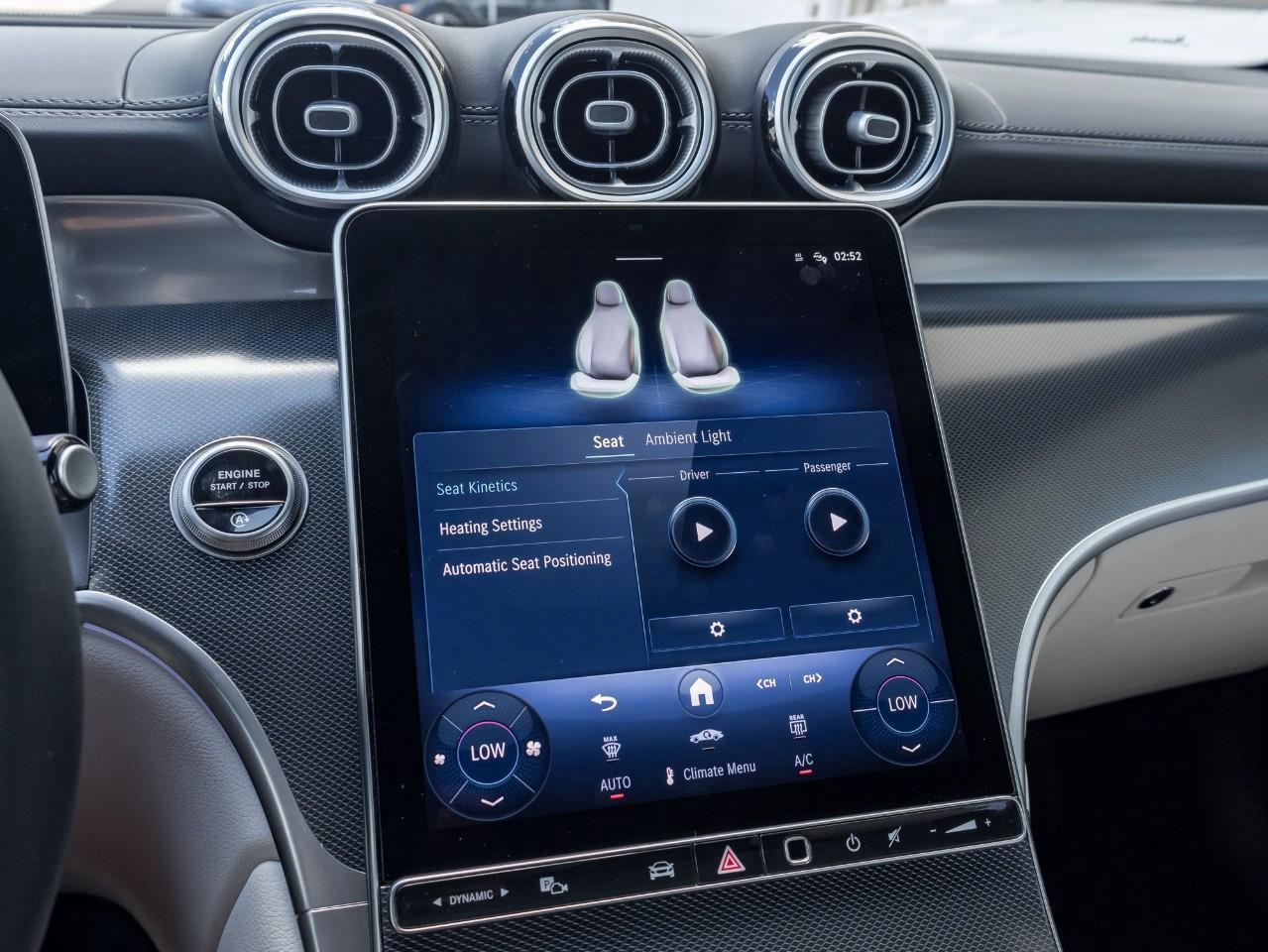 2025 Mercedes-Benz GLC 300 Base GLC 300 4dr All-Wheel Drive 4MATIC Photo