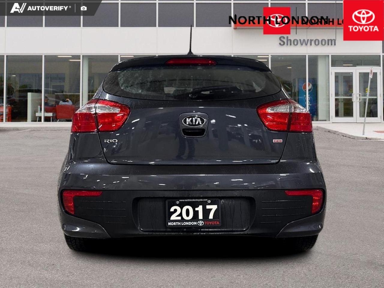 2017 Kia Rio5  Photo4