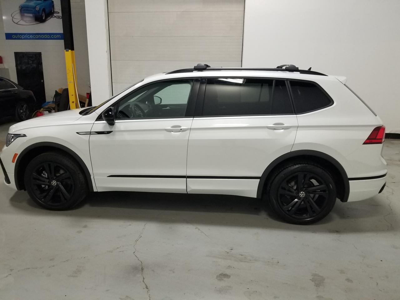 2023 Volkswagen Tiguan Comfortline R-Line Black 4dr All-Wheel Drive 4MOTION Photo