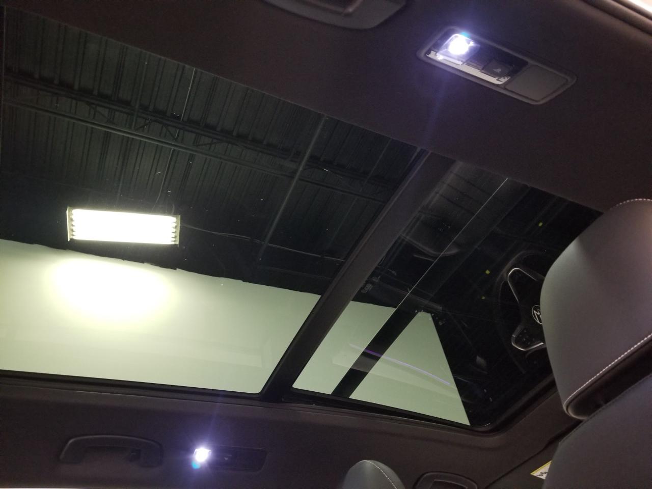 2023 Volkswagen Tiguan Comfortline R-Line Black 4dr All-Wheel Drive 4MOTION Photo