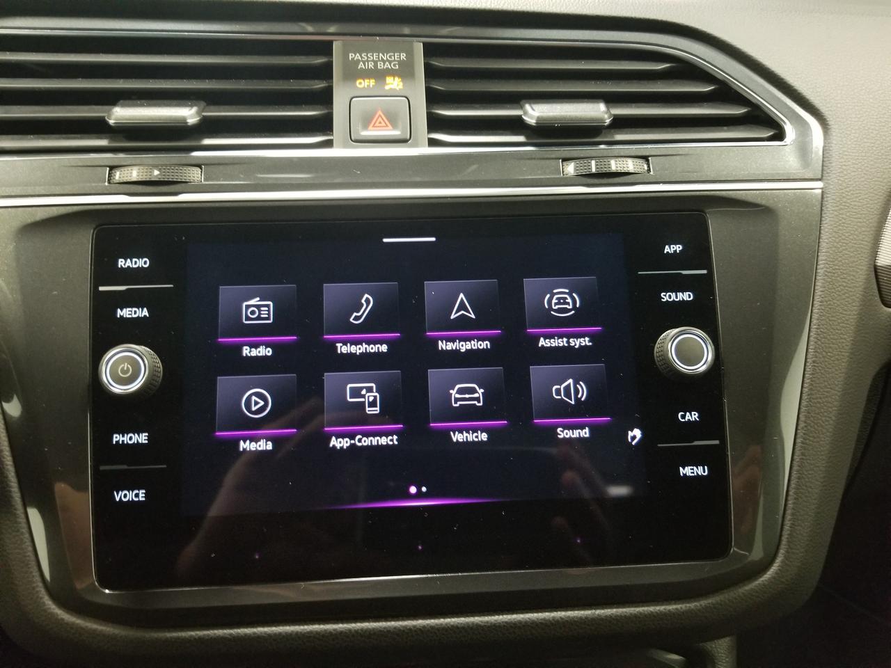 2023 Volkswagen Tiguan Comfortline R-Line Black 4dr All-Wheel Drive 4MOTION Photo