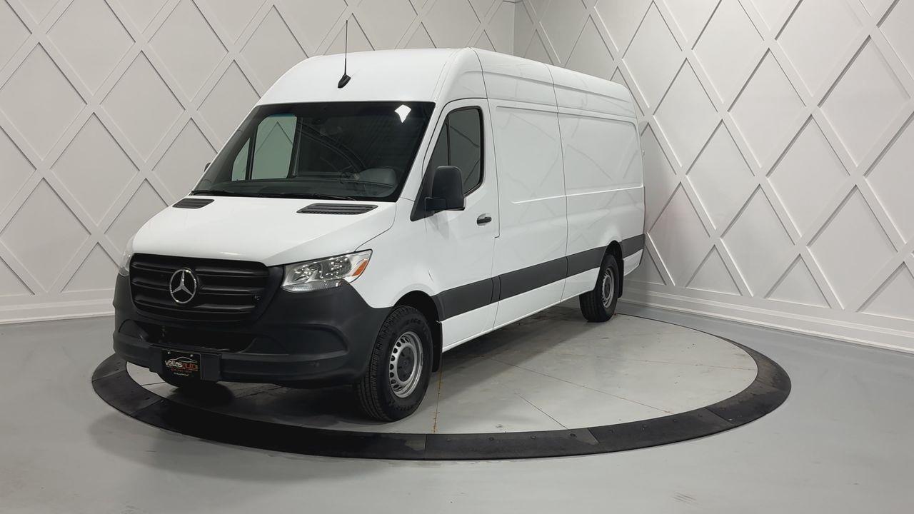 2024 Mercedes-Benz Sprinter 2500 High Roof 4-Cyl Diesel Sprinter 2500 Crew Van 170 in. WB Rear-Wheel Drive Photo3