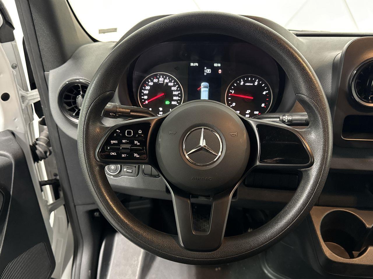 2024 Mercedes-Benz Sprinter 2500 High Roof 4-Cyl Diesel Sprinter 2500 Crew Van 170 in. WB Rear-Wheel Drive Photo