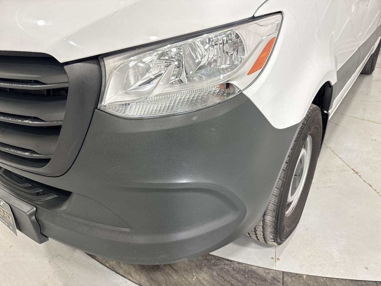 2024 Mercedes-Benz Sprinter 2500 High Roof 4-Cyl Diesel Sprinter 2500 Crew Van 170 in. WB Rear-Wheel Drive Photo