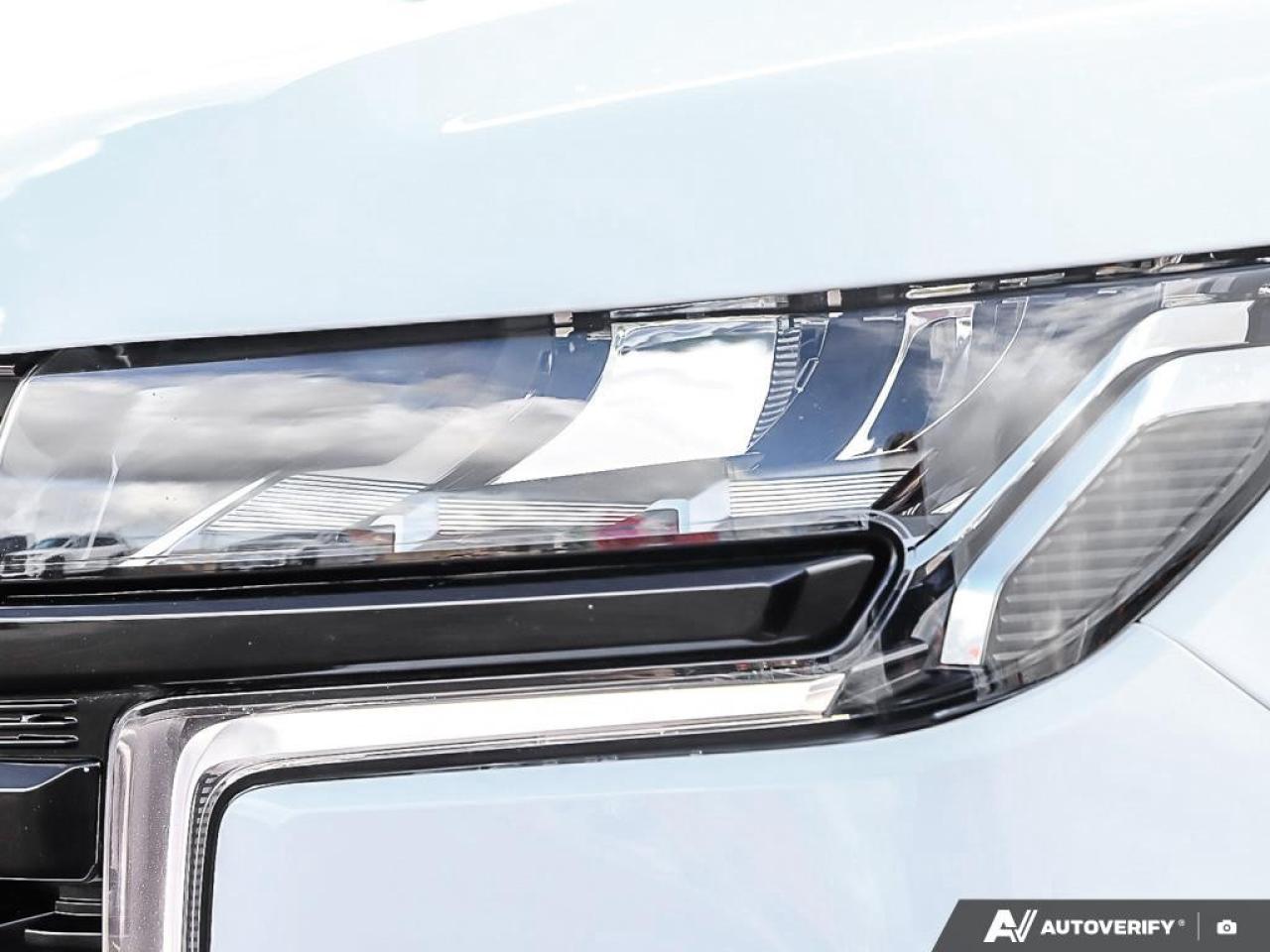 2024 Chevrolet Suburban 4WD 4dr RST Photo