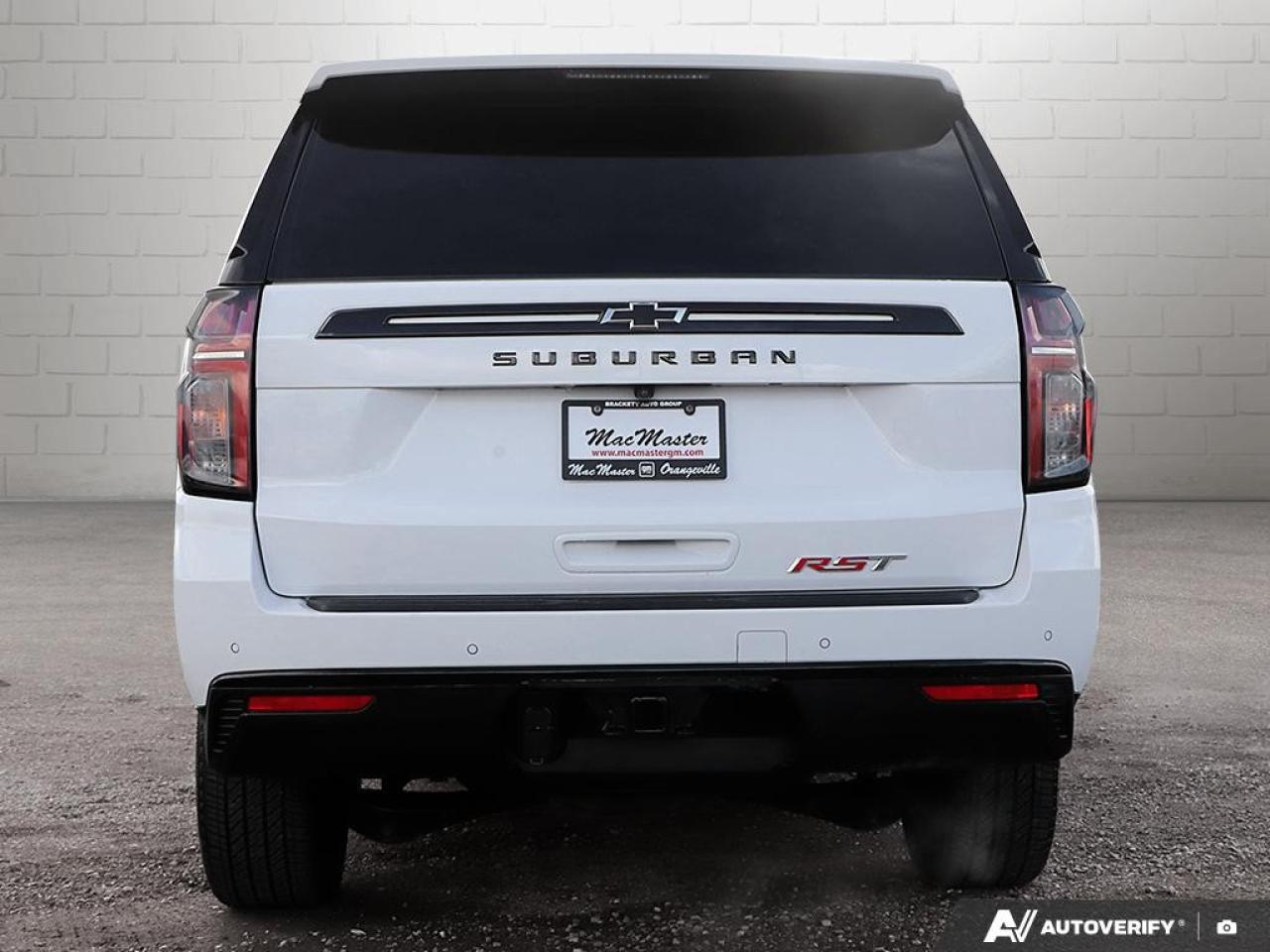 2024 Chevrolet Suburban 4WD 4dr RST Photo3