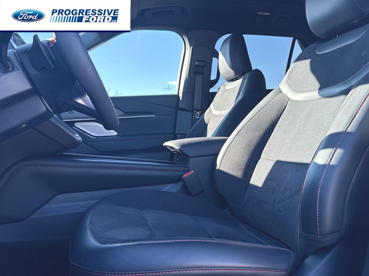 2026 Ford Explorer ST 4dr 4x4 Photo