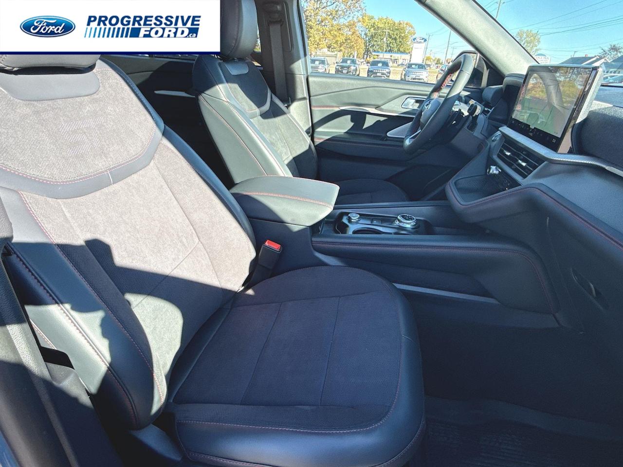 2026 Ford Explorer ST 4dr 4x4 Photo