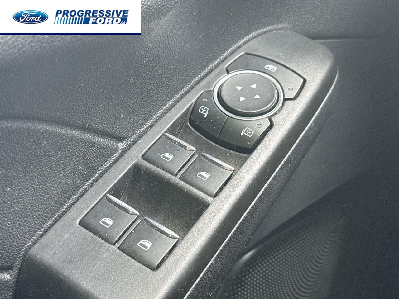 2021 Ford Escape SEL 4dr All-Wheel Drive Photo