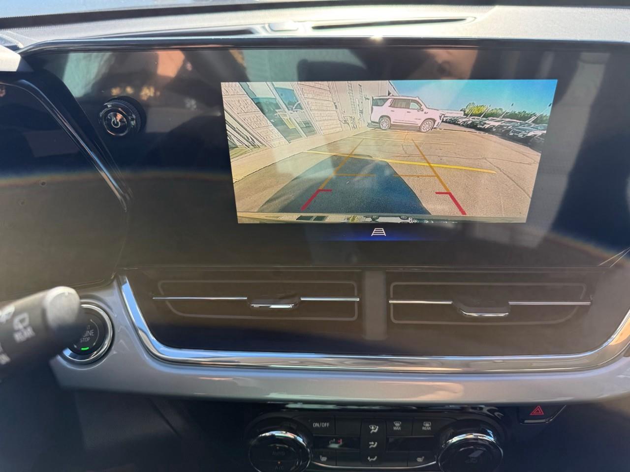 2025 Chevrolet Trax LT 4dr Front-Wheel Drive Photo