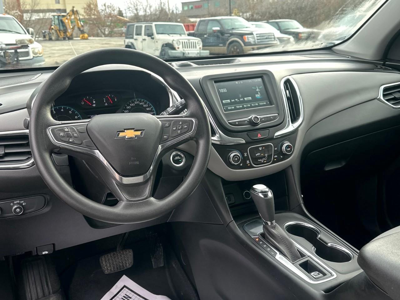 2018 Chevrolet Equinox LS Front-Wheel Drive Photo