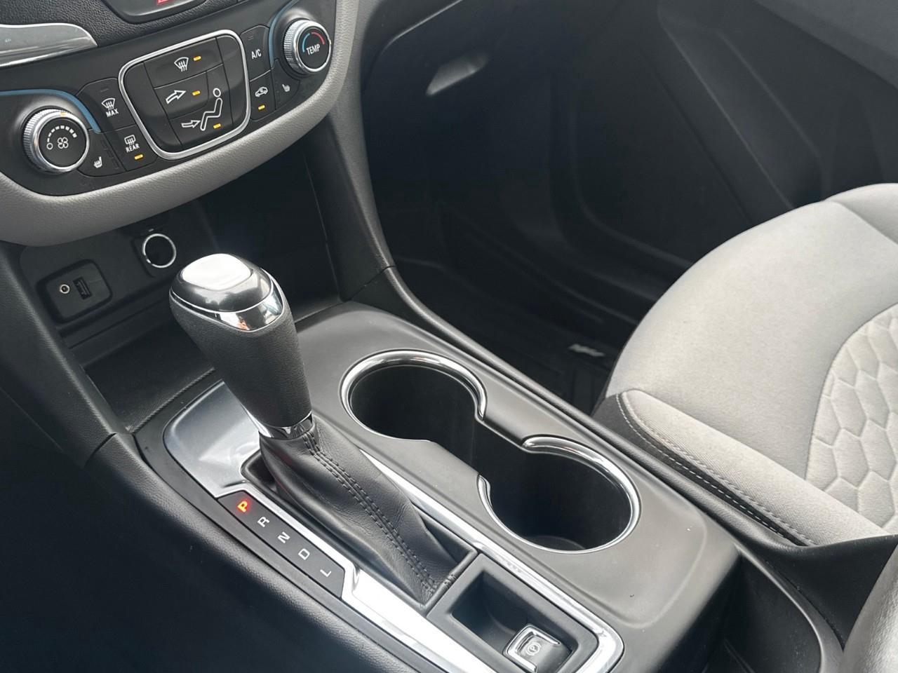 2018 Chevrolet Equinox LS Front-Wheel Drive Photo