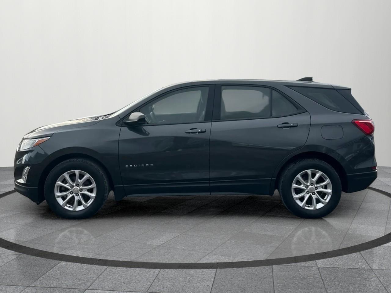 2018 Chevrolet Equinox LS Front-Wheel Drive Photo