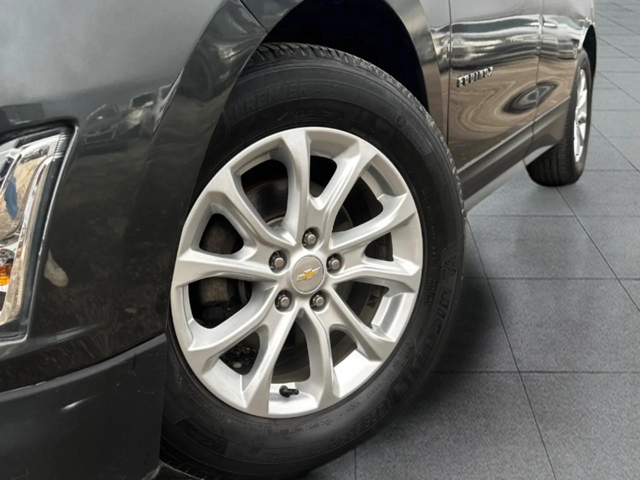 2018 Chevrolet Equinox LS Front-Wheel Drive Photo