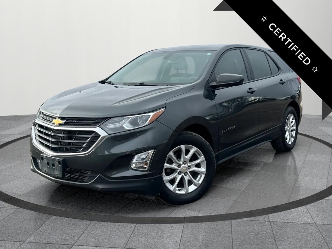 2018 Chevrolet Equinox LS Front-Wheel Drive Photo0