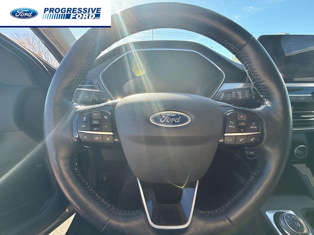 2021 Ford Escape Titanium 4dr All-Wheel Drive Photo