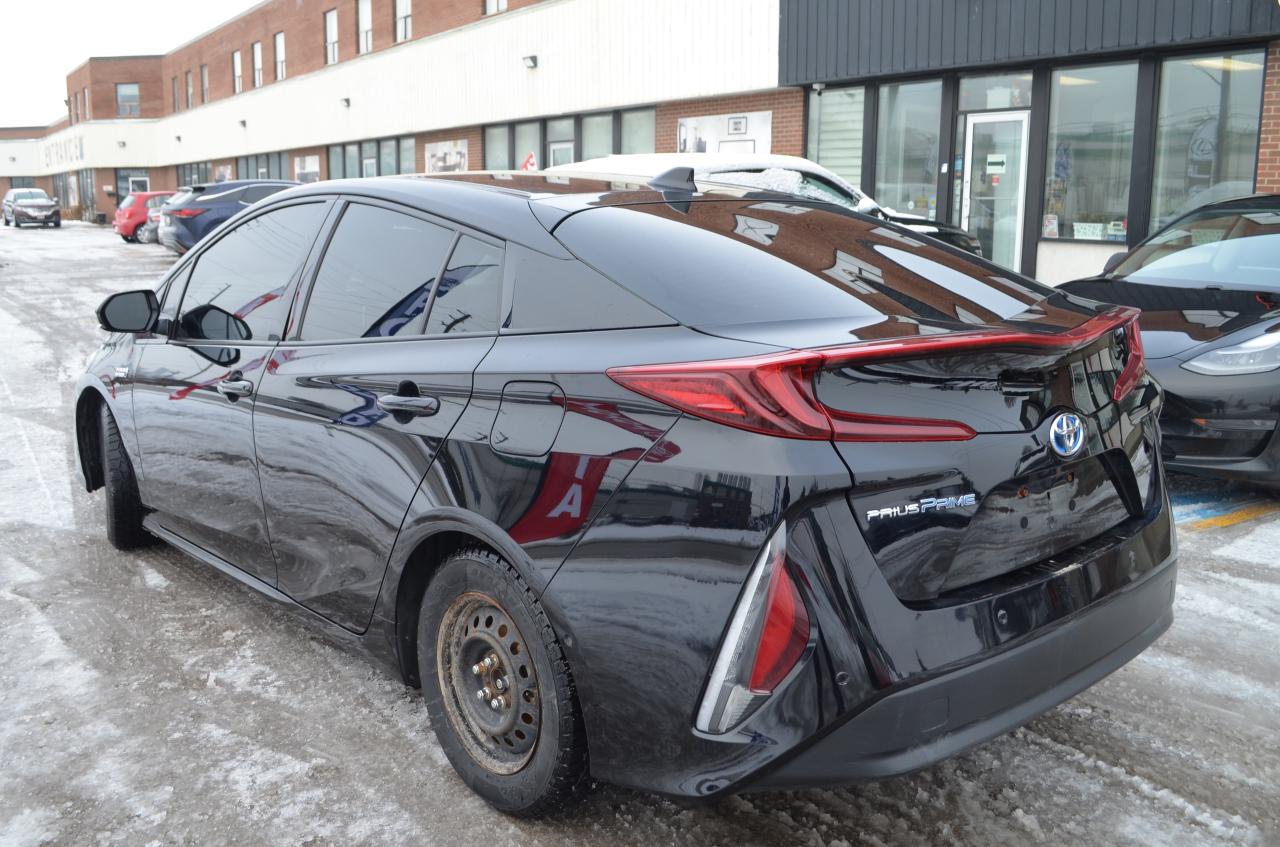 2020 Toyota Prius Prime XLE I LEATHER I JBL I NO ACCIDENTS Photo