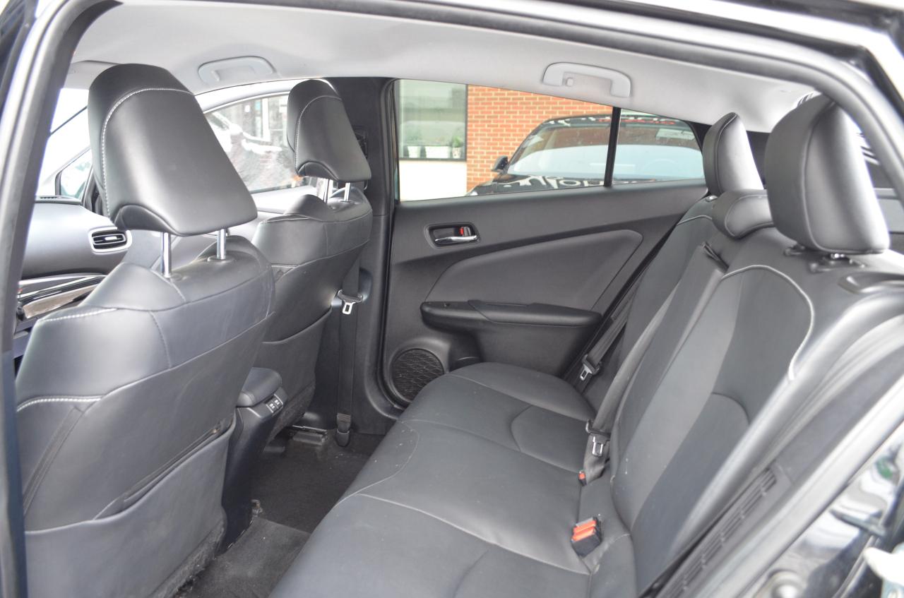 2020 Toyota Prius Prime XLE I LEATHER I JBL I NO ACCIDENTS Photo
