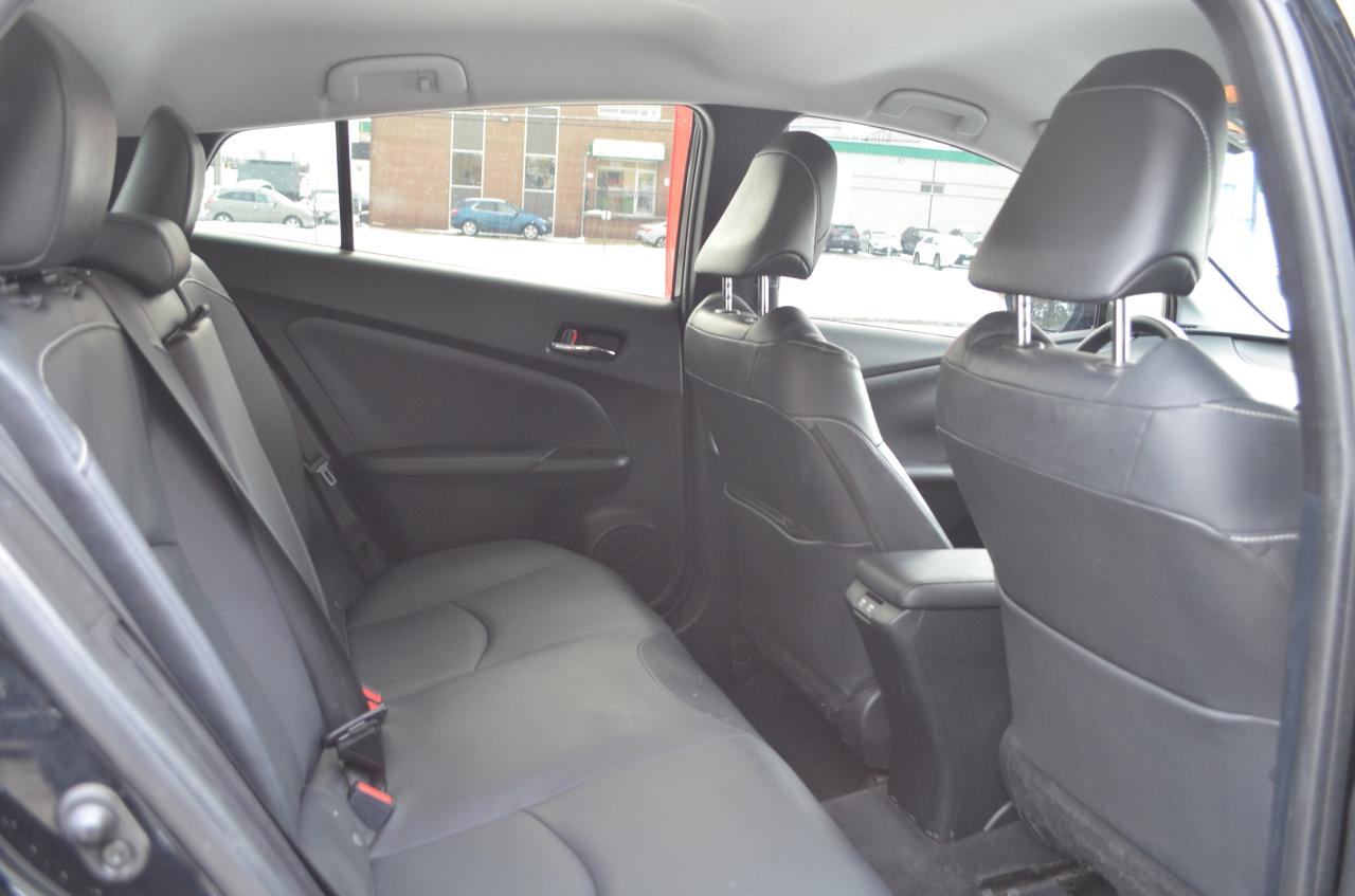 2020 Toyota Prius Prime XLE I LEATHER I JBL I NO ACCIDENTS Photo