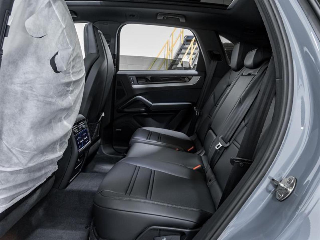 2025 Porsche Cayenne  Photo