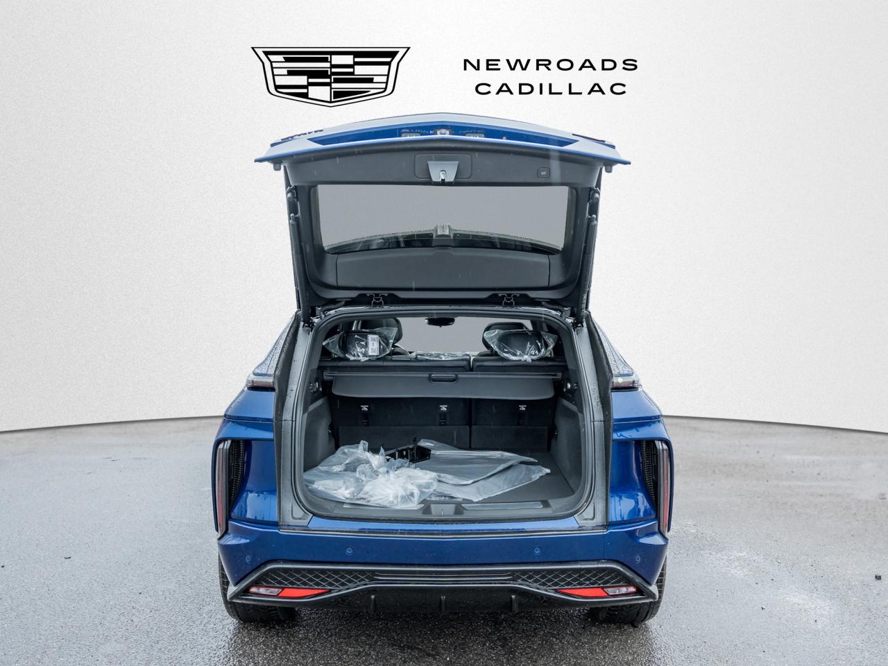 2026 Cadillac LYRIQ V Premium 4dr Photo
