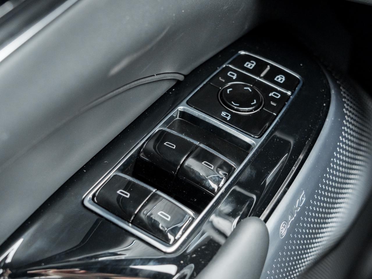 2026 Cadillac LYRIQ V Premium 4dr Photo