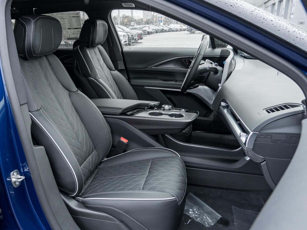 2026 Cadillac LYRIQ V Premium 4dr Photo