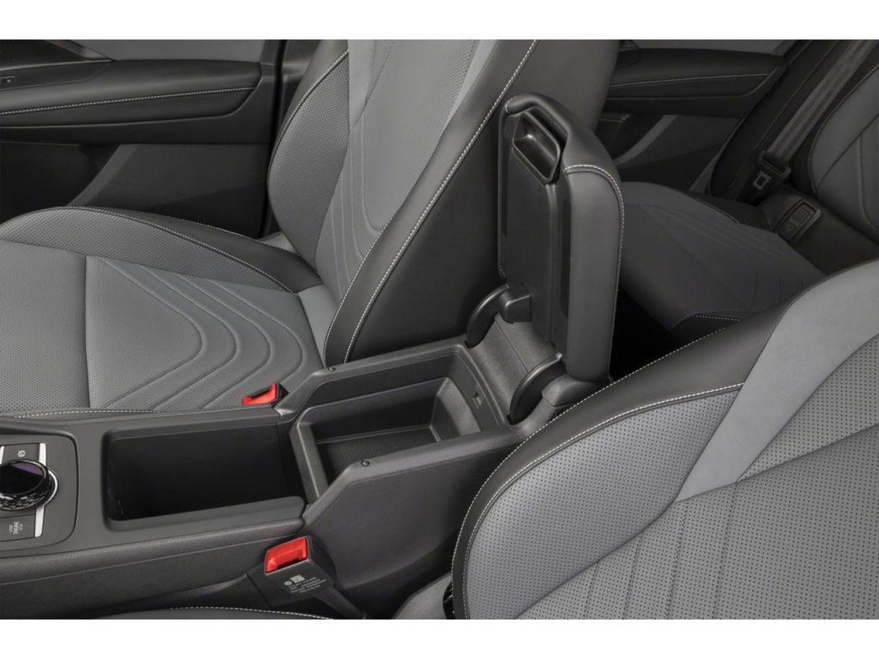 2026 Volkswagen Tiguan Comfortline R-Line Black Edition 4dr All-Wheel Drive 4MOTION Photo