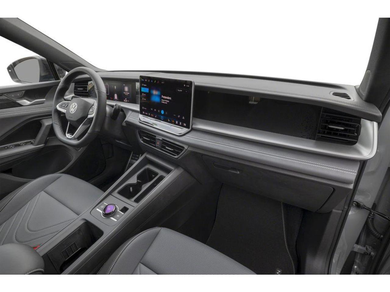 2026 Volkswagen Tiguan Comfortline R-Line Black Edition 4dr All-Wheel Drive 4MOTION Photo