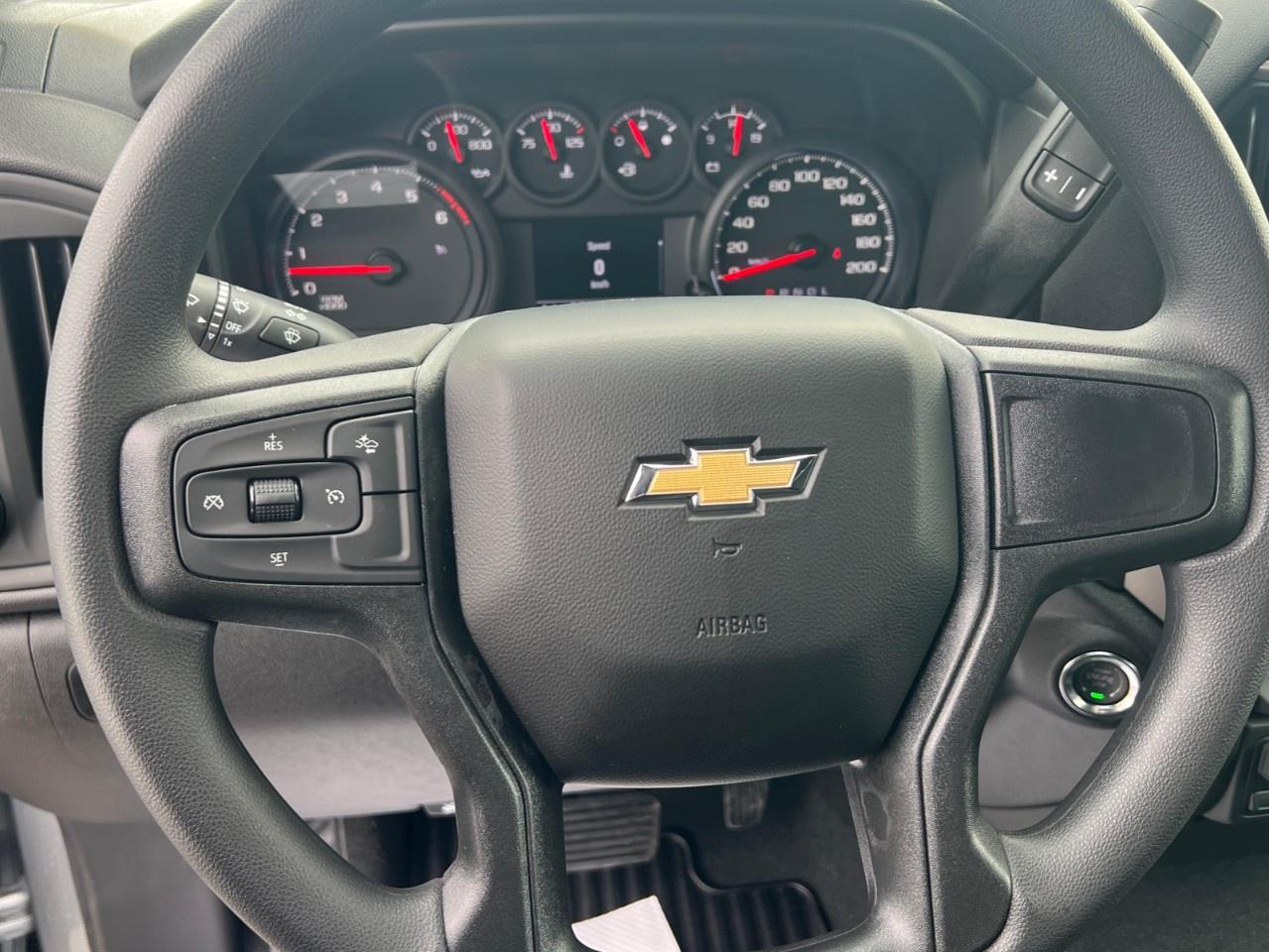 2026 Chevrolet SILVERADO 2500HD 4WD Crew Cab Standard Box Custom Photo