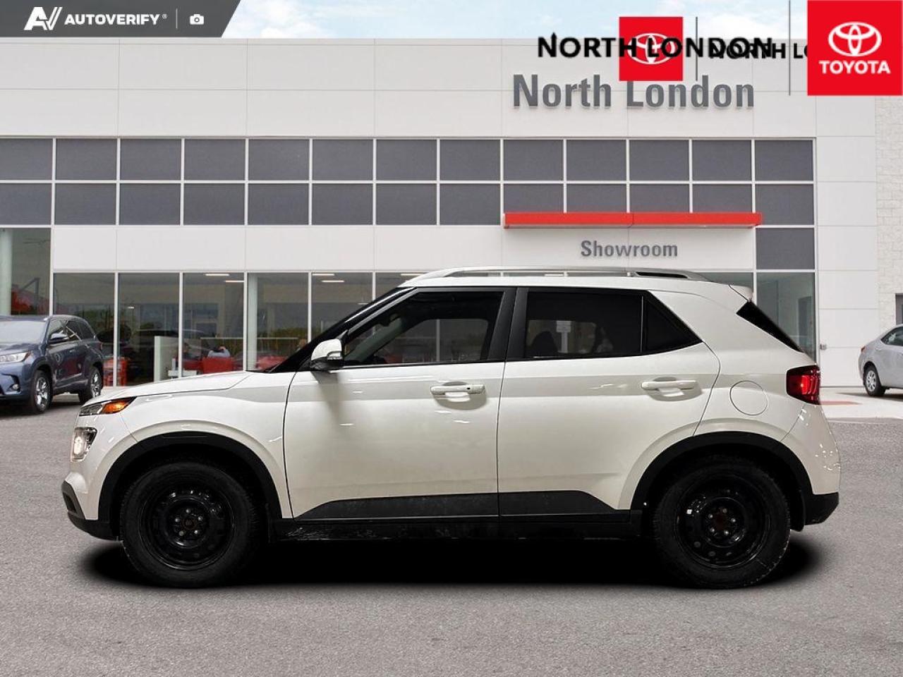 2020 Hyundai Venue  Photo2