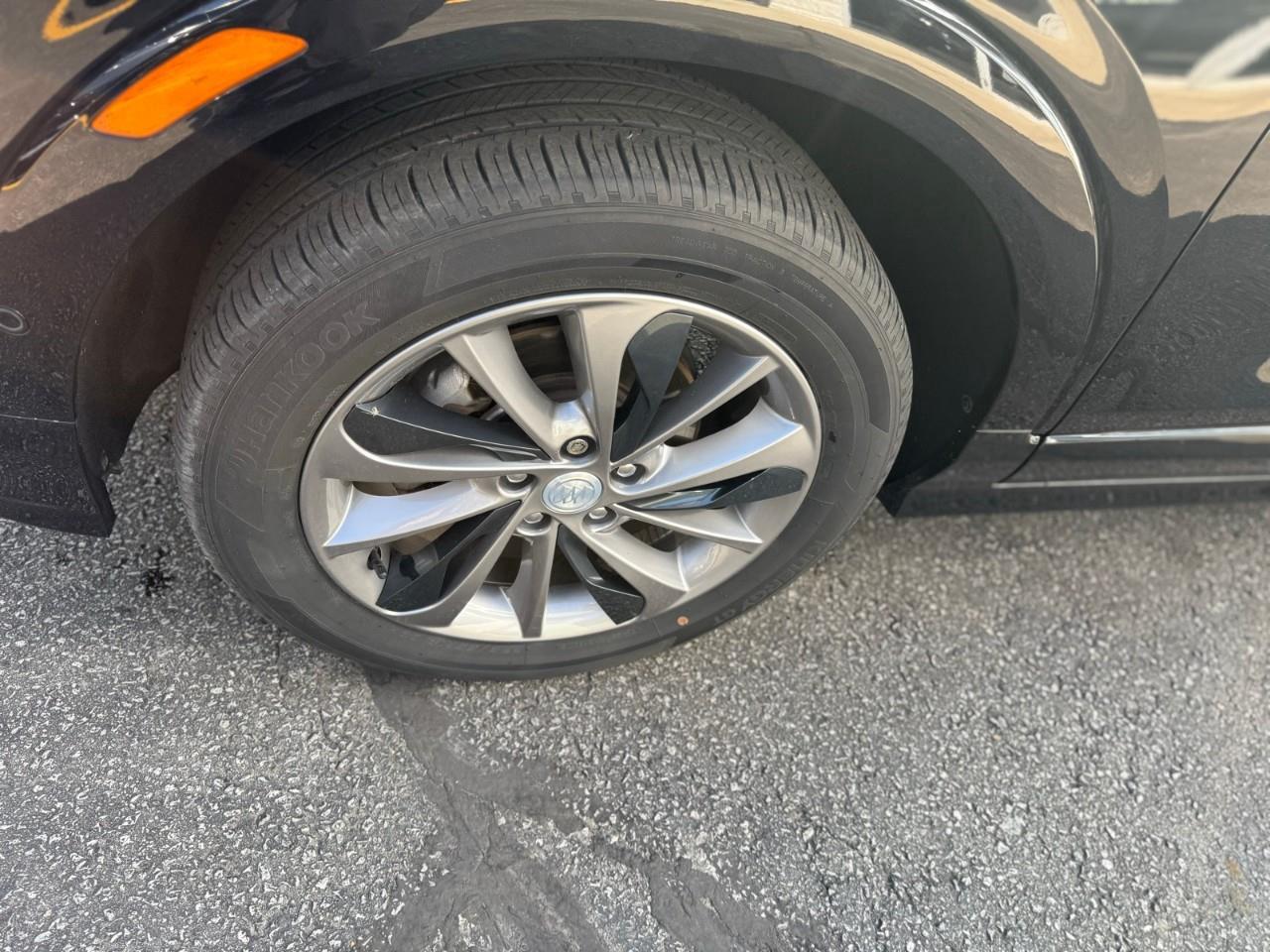 2022 Buick Encore GX Essence All-Wheel Drive Photo