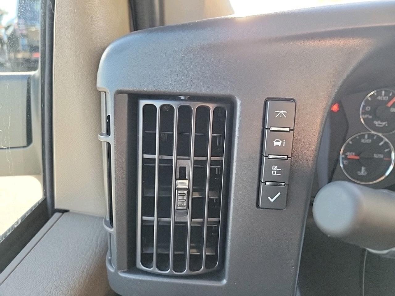 2025 GMC Savana 2500 Work Van Rear-Wheel Drive Extended Cargo Van Photo