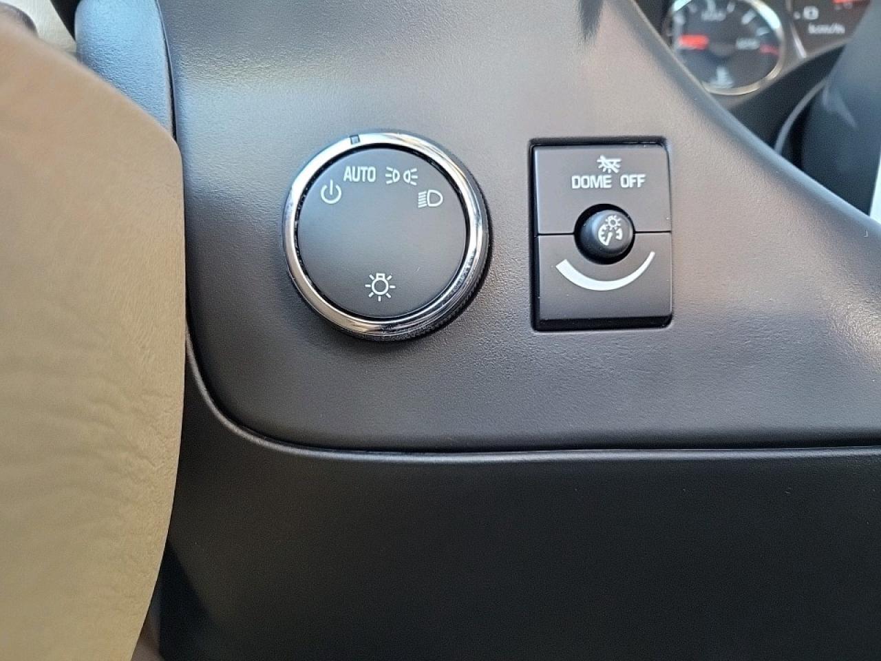 2025 GMC Savana 2500 Work Van Rear-Wheel Drive Extended Cargo Van Photo