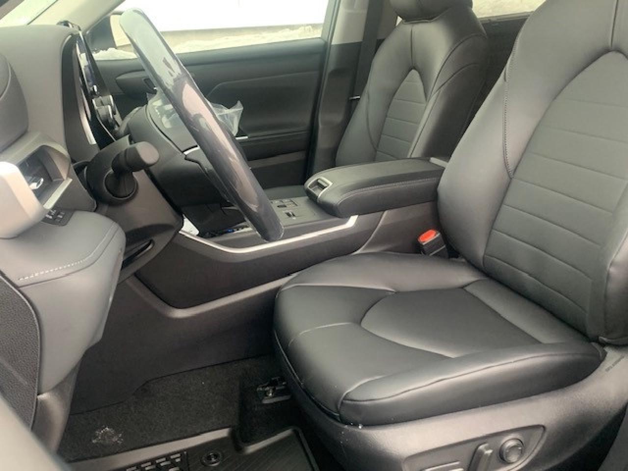 2026 Toyota Highlander Hybrid XLE 4dr All-Wheel Drive Photo