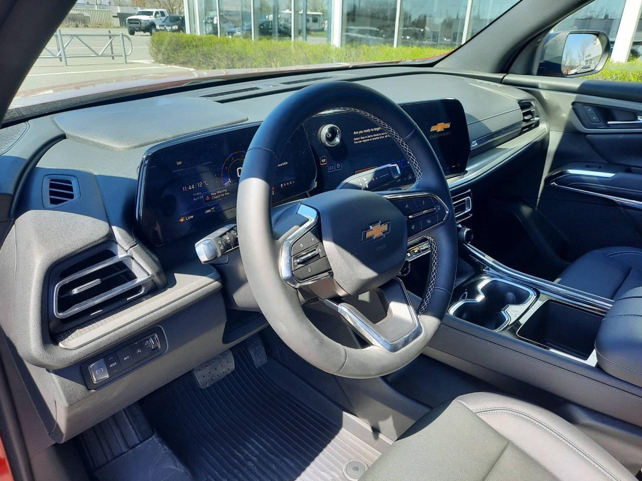 2026 Chevrolet Traverse AWD 4dr LT Photo